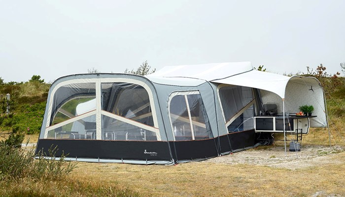Passion med solsejl, front, køkkensolsejl og annex