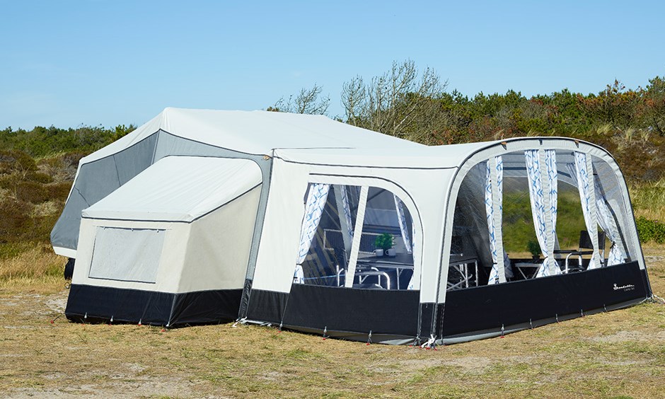 Dream med solsejl, front og annex